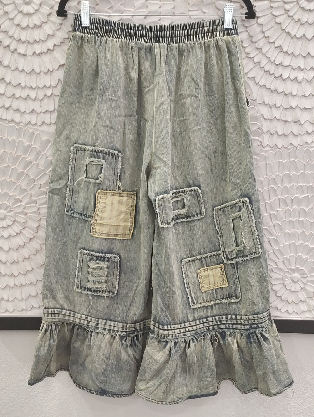 BACK IN STOCK !! Boho Embroidered Patchwork Vintage Wash Ruffle Hem Bloomers - Picture 6 of 8